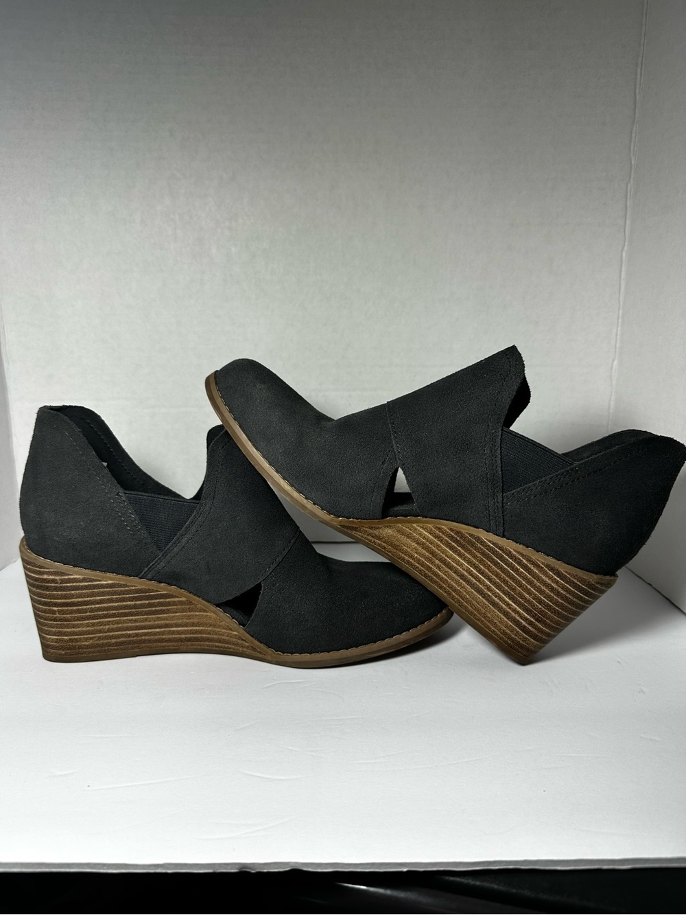 TOMS Kallie Women’s Wedge Cut Out Bootie